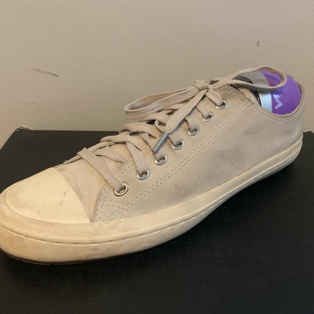 Classic Converse Size 11